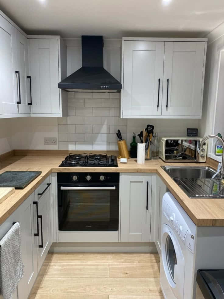 Desain dapur dan tempat cuci baju (laundry) Layout U-Shape